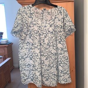 Lauren Conrad Beautiful Spring Floral Blouse